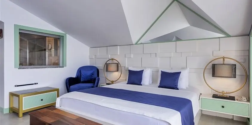 Signature Suite Oda