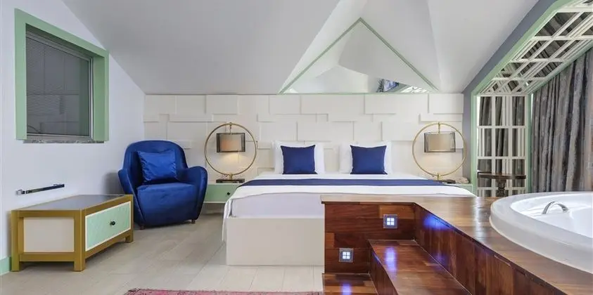 Signature Suite Oda