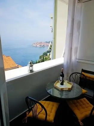 Apart Daire (Apartment with Sea View)