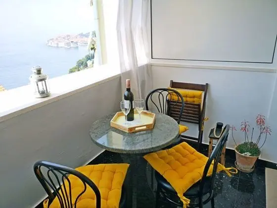 Apart Daire (Apartment with Sea View)