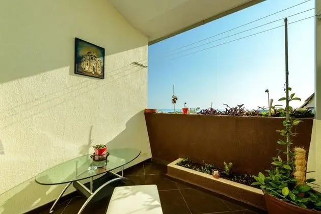 Apart Daire (One Bedroom Apartment with Balcony an)