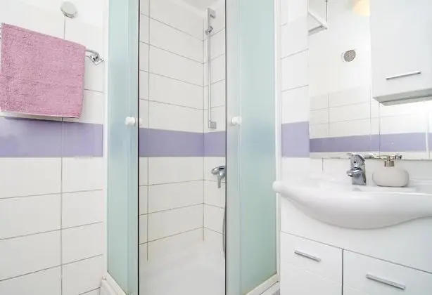 Apart Daire (Two-Bedroom Apartment with Balcony an)