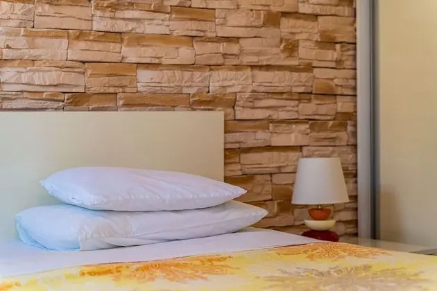 Apart Daire (Two Bedroom Apartment with Balcony an)