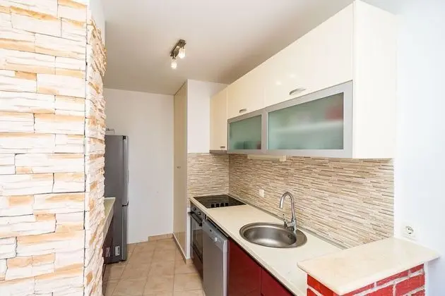 Apart Daire (Two Bedroom Apartment with Balcony an)