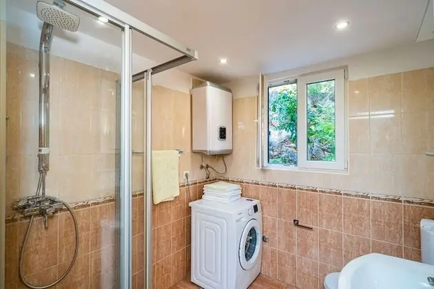 Apart Daire (Two Bedroom Apartment with Balcony an)