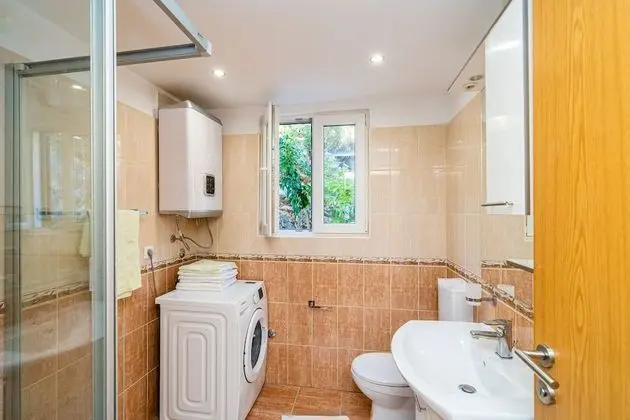 Apart Daire (Two Bedroom Apartment with Balcony an)