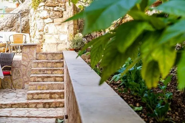 Apart Daire (Two Bedroom Apartment with Balcony an)