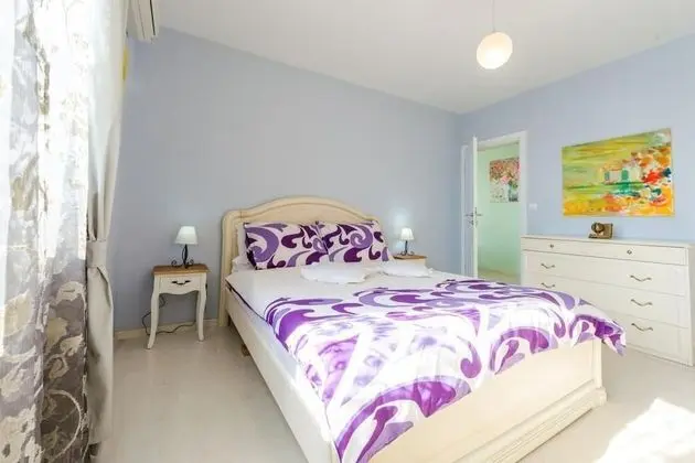 Apart Daire (1 Bedroom Apt with Balcony n Sea View)