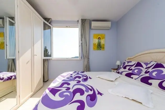 Apart Daire (1 Bedroom Apt with Balcony n Sea View)