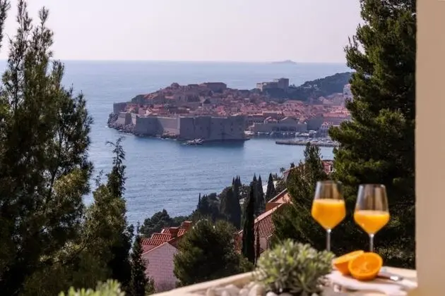 Apart Daire (1 Bedroom Apt with Balcony n Sea View)