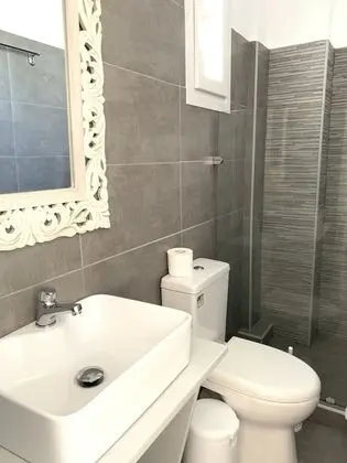 Üç Kişilik Oda