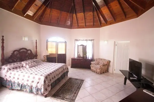 Comfort Villa, Birden Çok Yatak Odası, Havuz Kullanımı, Denize Bakan
