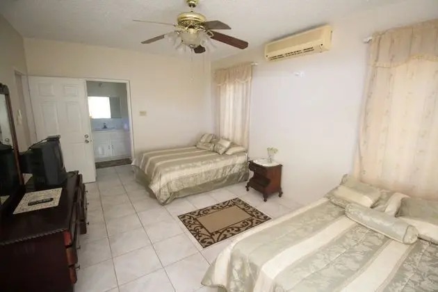 Comfort Villa, Birden Çok Yatak Odası, Havuz Kullanımı, Denize Bakan