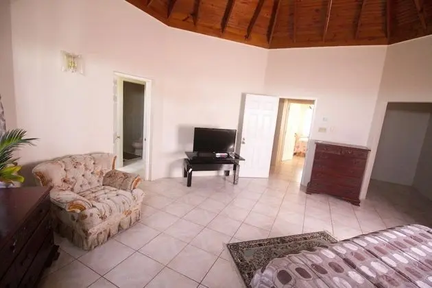 Comfort Villa, Birden Çok Yatak Odası, Havuz Kullanımı, Denize Bakan