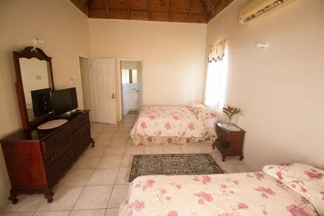 Comfort Villa, Birden Çok Yatak Odası, Havuz Kullanımı, Denize Bakan