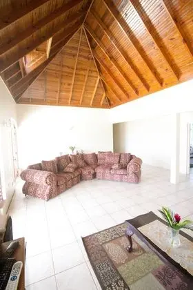 Comfort Villa, Birden Çok Yatak Odası, Havuz Kullanımı, Denize Bakan