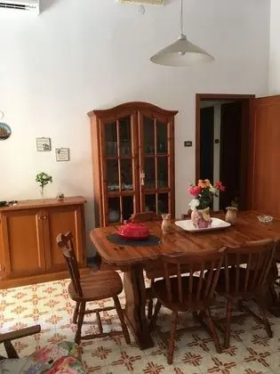 Panoramic Kır Evi, 2 Yatak Odası, Deniz Manzaralı, Denize Sıfır