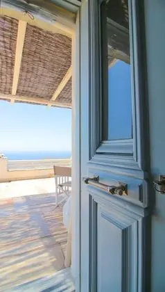 Superior Süit, Deniz Manzaralı (Naxos)