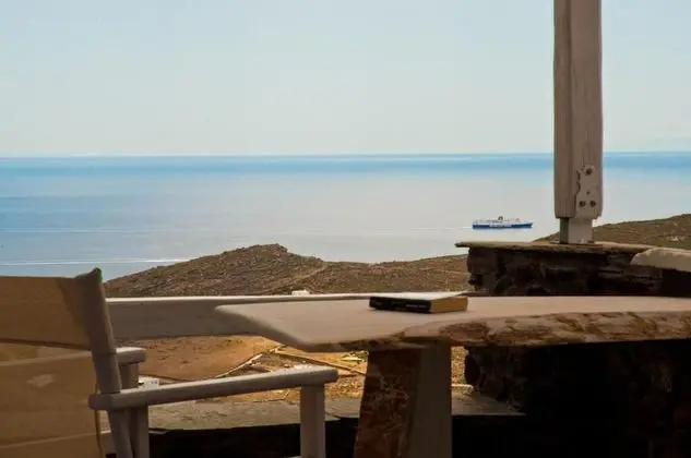 Tek Büyük Yataklı Oda (Syros)
