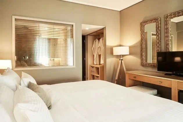 Premium Tek Büyük veya İki Ayrı Yataklı Oda, Kısmi Deniz Manzaralı