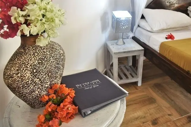 Standard Üç Kişilik Oda, Veranda, Havuz Manzaralı