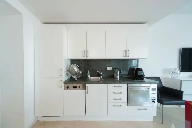 Apart Daire, Balkon, Okyanusa Sıfır