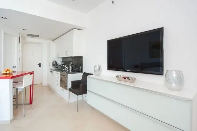 Apart Daire, Balkon, Okyanusa Sıfır