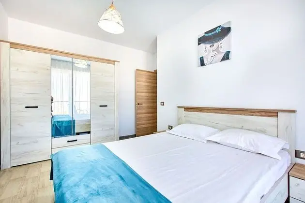 Apartment Complex Alezzi