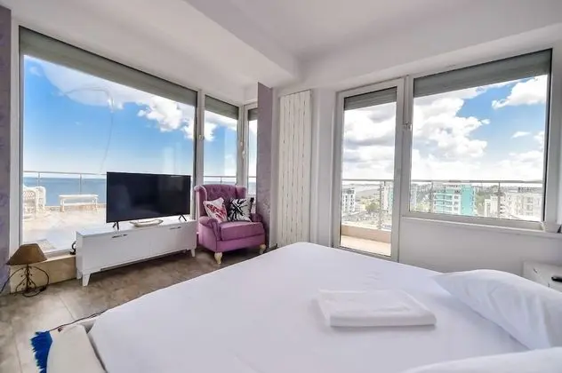 Penthouse Apartment