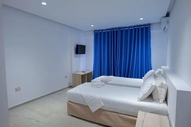 Tek Büyük veya İki Ayrı Yataklı Oda