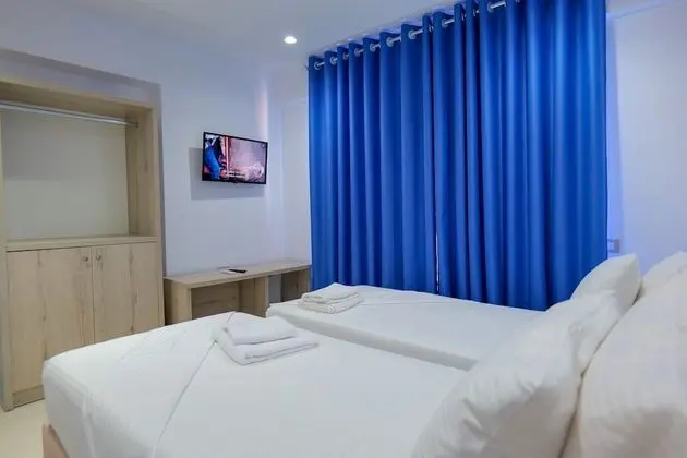Tek Büyük veya İki Ayrı Yataklı Oda