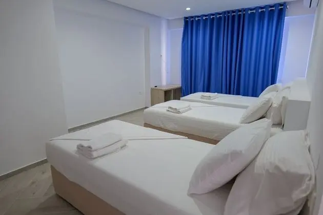Üç Kişilik Oda