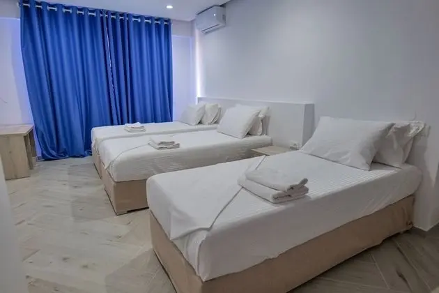 Üç Kişilik Oda