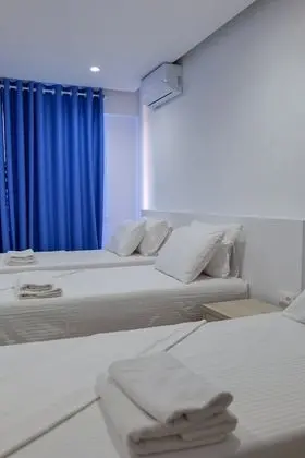 Üç Kişilik Oda