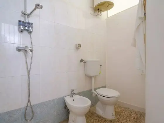 Ev, 3 Yatak Odası, Engellilere Uygun, Sigara İçilebilir