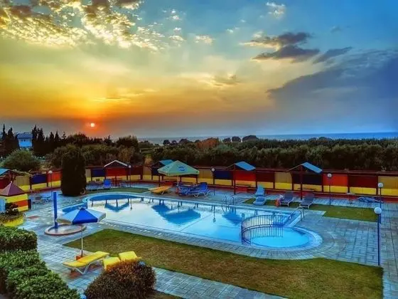 Superior Tek Büyük veya İki Ayrı Yataklı Oda