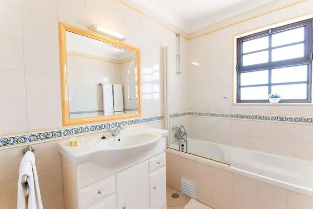 Villa, 4 Yatak Odası, Balkon