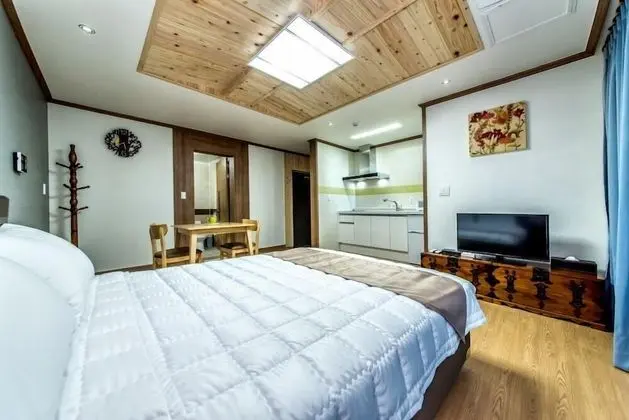 18py, 1st floor