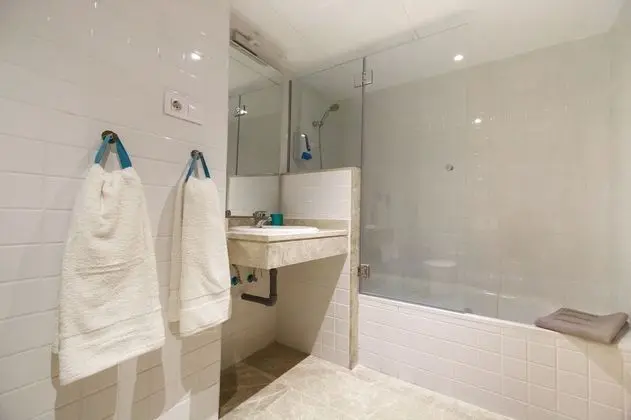 Comfort Oda, 3 Yatak Odası, Havuz Manzaralı