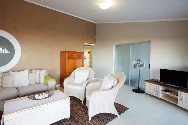 Upstairs Sea Facing Apartment