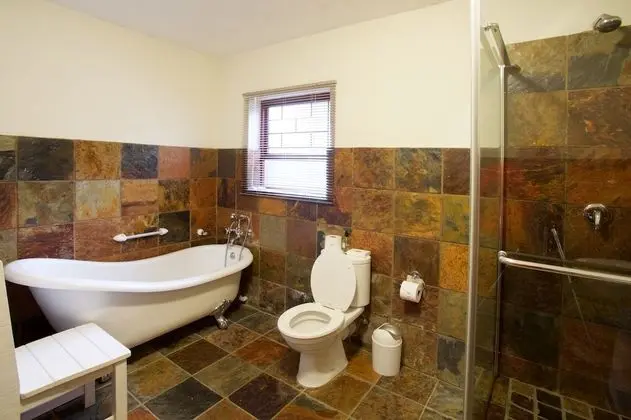 Upstairs Sea Facing Apartment