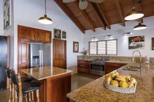 Luxury Villa, 4 Yatak Odası, Okyanus Manzaralı, Denize Bakan