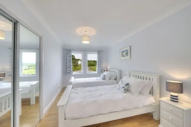 Kır Evi, 5 Yatak Odası, Deniz Manzaralı