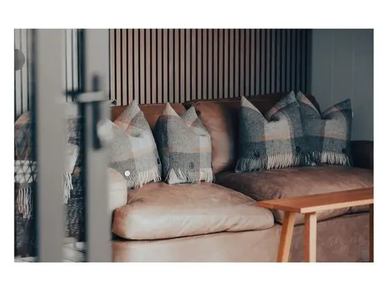 Luxury Lodge (Sleeps 4)