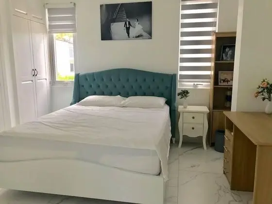 Luxury Tek Büyük Yataklı Oda