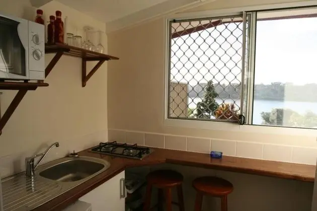 Stüdyo, Lagün Manzaralı (---A)