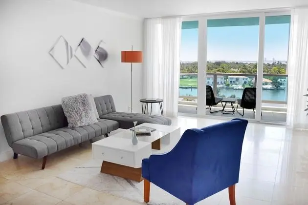 Deluxe Süit, 1 Yatak Odası, Balkon, Şehir Manzaralı