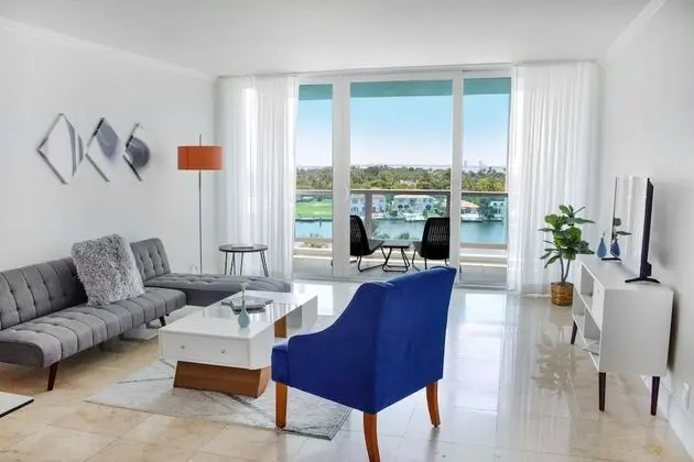 Deluxe Süit, 1 Yatak Odası, Balkon, Şehir Manzaralı