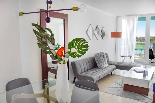 Deluxe Süit, 1 Yatak Odası, Balkon, Şehir Manzaralı