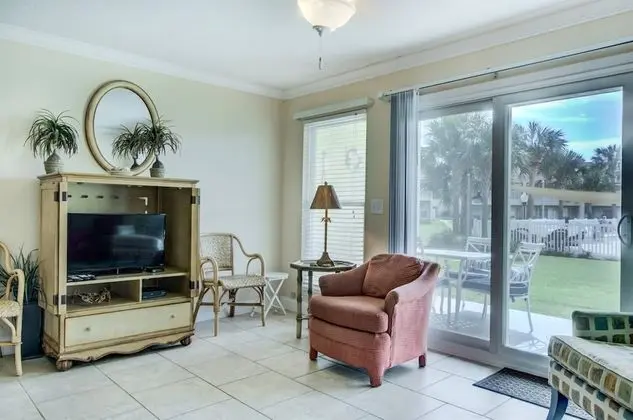 Daire (8 B, One Bedroom Condo)